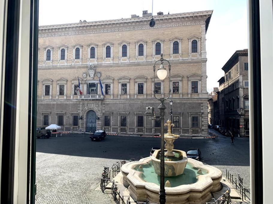 Ferienwohnung Casa Cristina In Piazza Farnese Rom Exterior foto