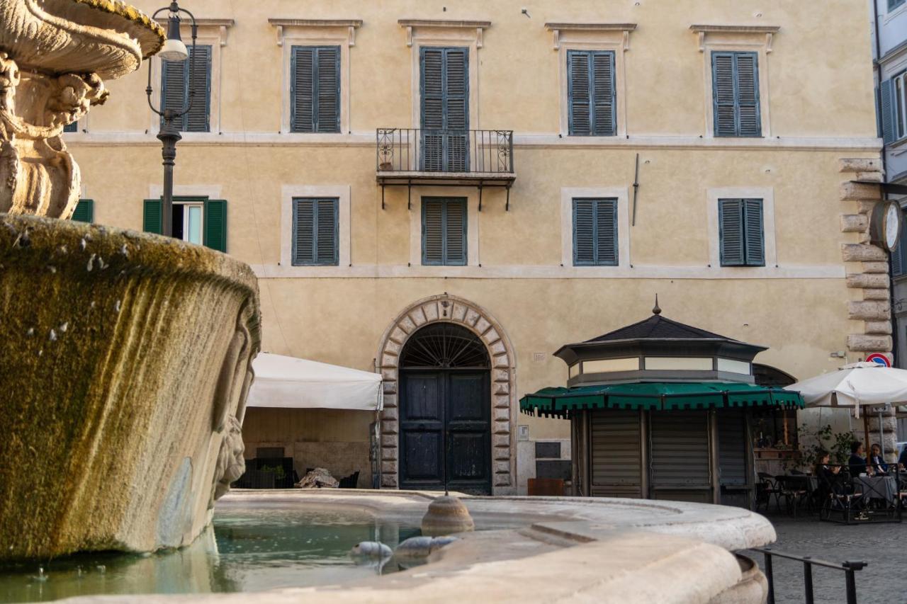 Ferienwohnung Casa Cristina In Piazza Farnese Rom Exterior foto